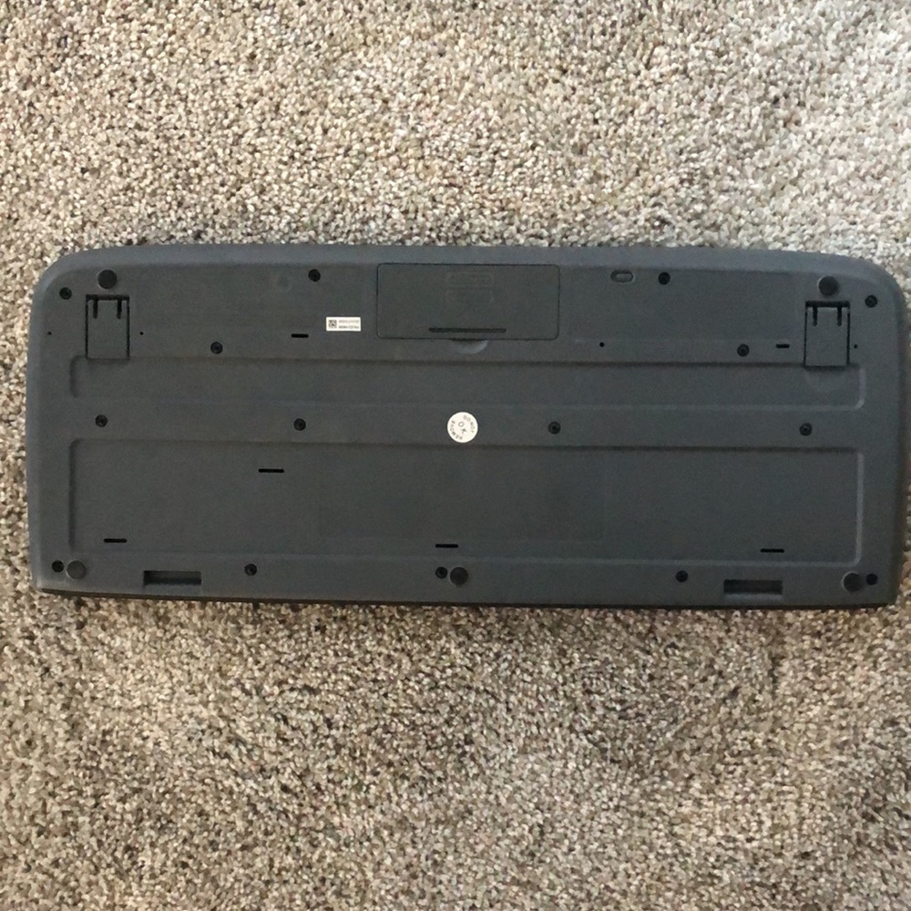 Logitech Wireless Keyboard - Picture 2 of 2